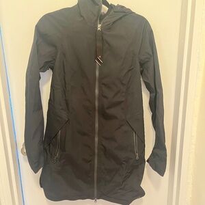 Lululemon Rain Coat - Size 6